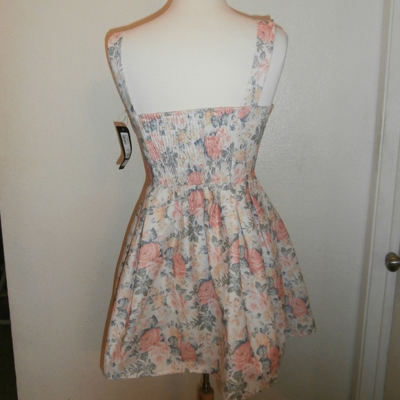 CHIC A BOOTI US Size 10 AUS Size 12 women's dress - Picture 3 of 4